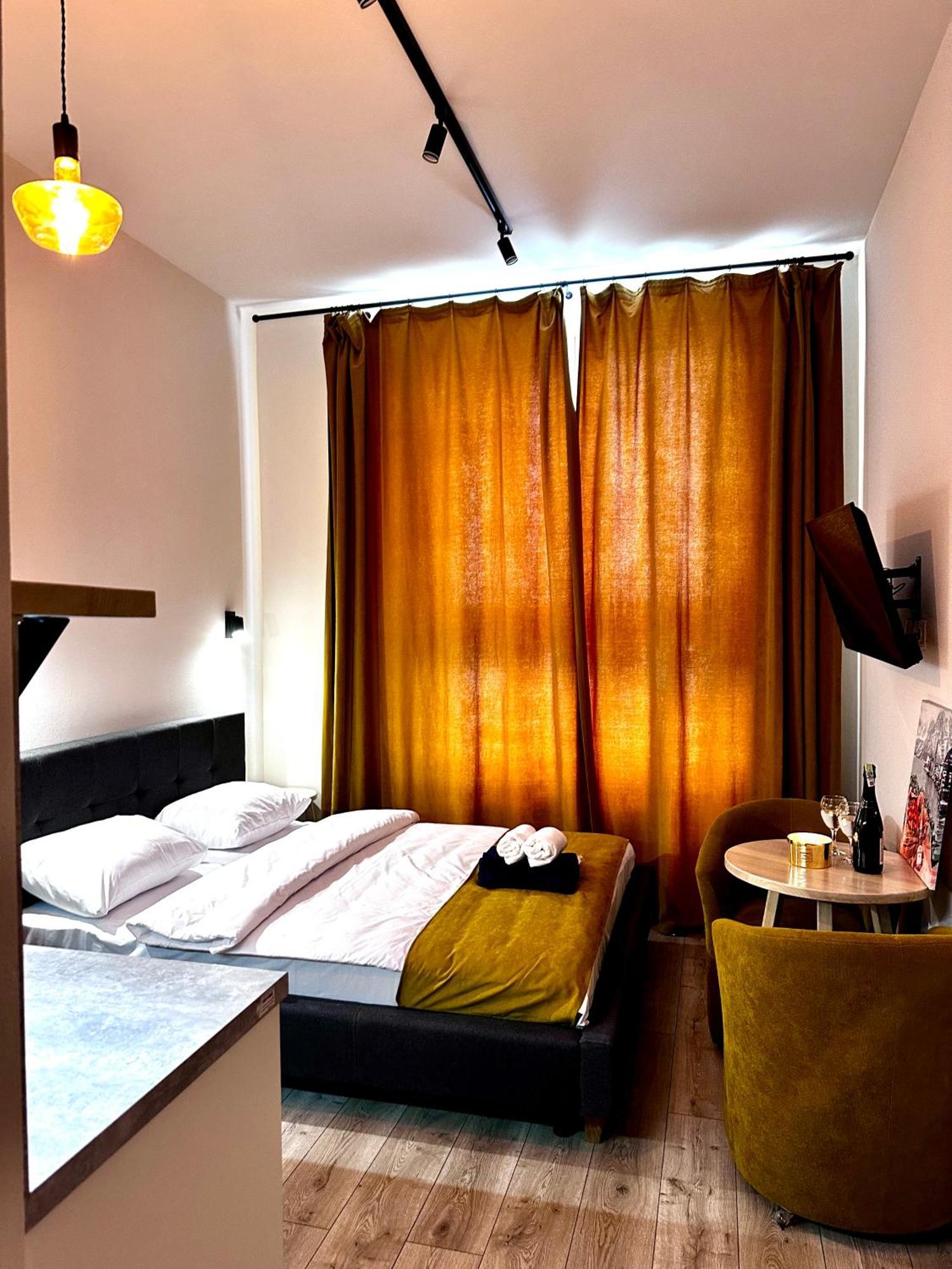 Hotel Gallery 21 Lviv Eksteriør billede