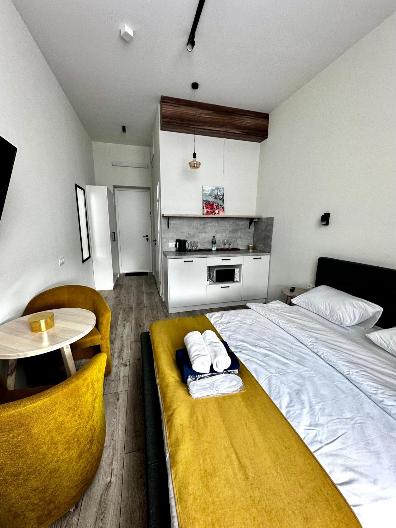 Hotel Gallery 21 Lviv Eksteriør billede